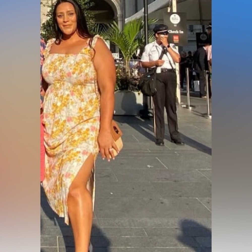 Flattering floral maxi dress